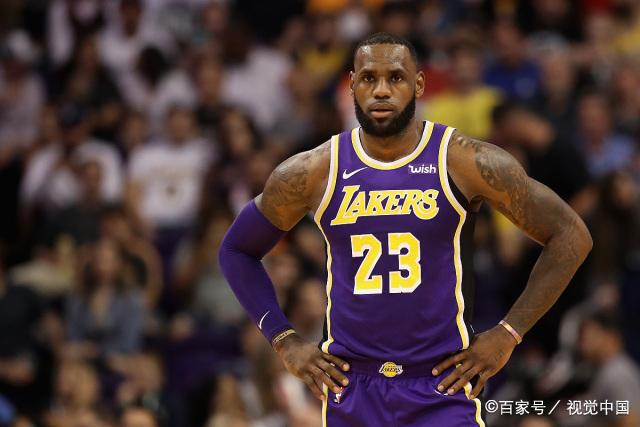 中国男篮不敌塞尔维亚 李凯尔6分4板赵睿13分